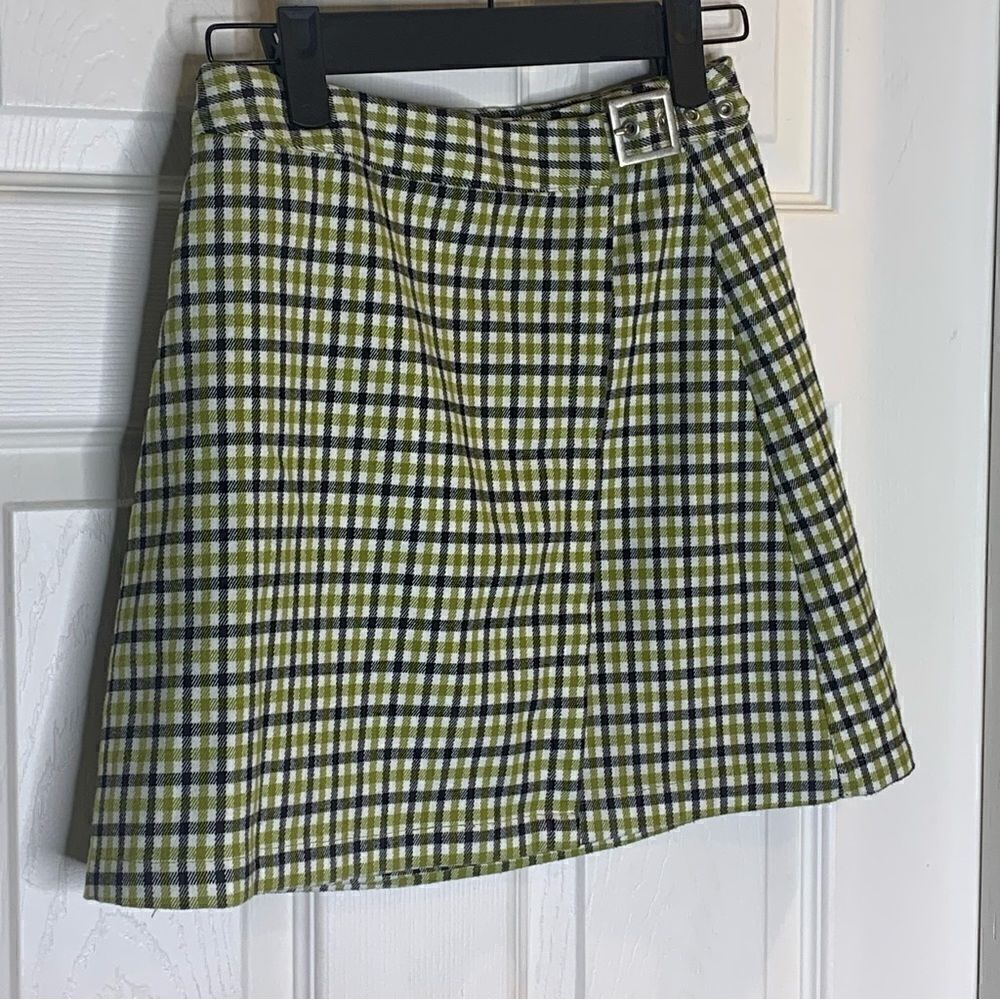 John Galt lime plaid skirt with buckle Size Small - Picture 3 of 9
